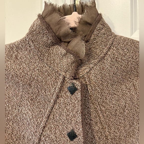 Elie Tahari Erdan Virgin Wool Reversible Jacket - Picture 6 of 16